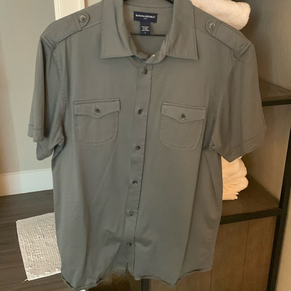 Banana Republic shirt